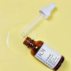 Vitamine C-Serum|Hyaluronzuurserum^Geek & Gorgeous B-Bom serum
