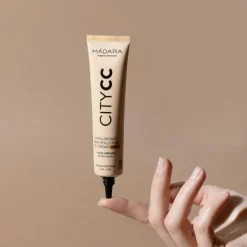 Mádara|Gezichtsverzorging^MÁDARA CITYCC Hyaluronic Anti-Pollution CC Cream SPF15