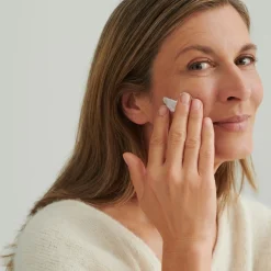 Dado Sens|Gezichtsverzorging^DADO SENS CRÈMEMASKER, - voor huid die regeneratie nodig heeft