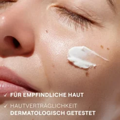 Gezichtsverzorging|Dagverzorging^WELEDA Hydraterende Gevoelige Crème Licht Amandel, Geurvrij met biologische amandelolie voor de gevoelige gemengde huid