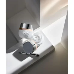 Oogcrème^SENSAI Lift Remodelling Eye Cream