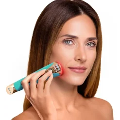 Antirimpelcrème^FAQ Swiss Met EMS, RF en LED-lichttherapie, Topaz