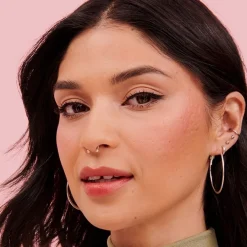 Blush^Benefit Rode kristal, Aardbeiroze