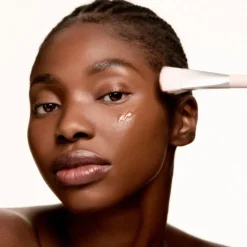 Foundationkwasten^Kylie Jenner Cosmetics Skin Tint Brush