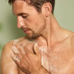 Heren|Hand & Voet^WELEDA Voor mannen Energy Fris 3in1 Douchegel, Citrusachtige, pittige geur